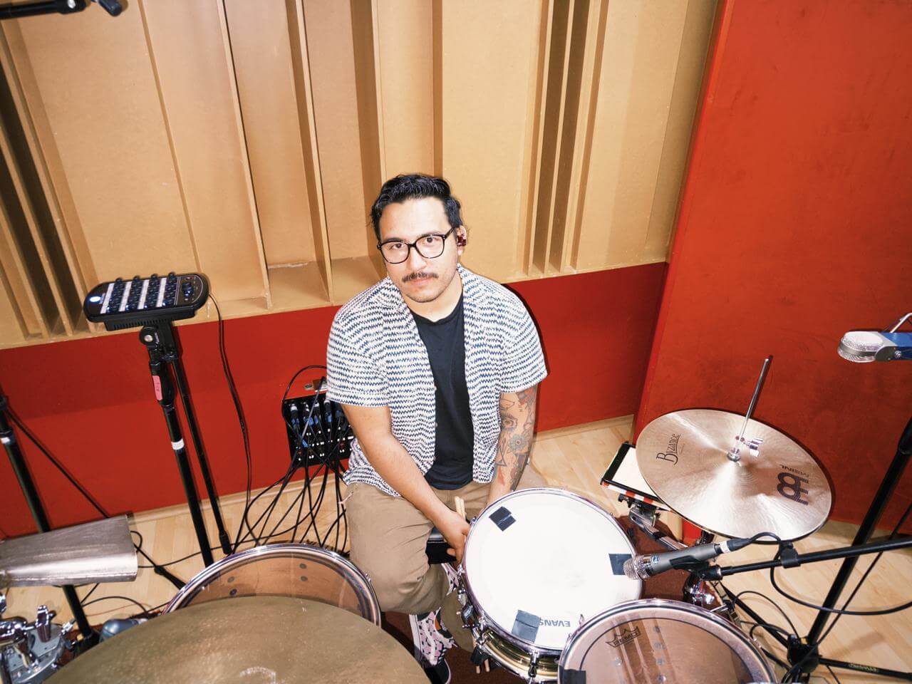 Retrato de Francisco en la batería